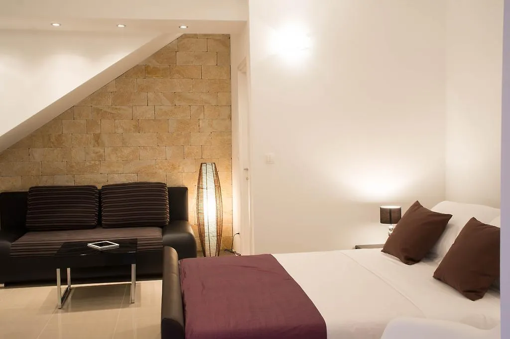 Split Allure Apartments