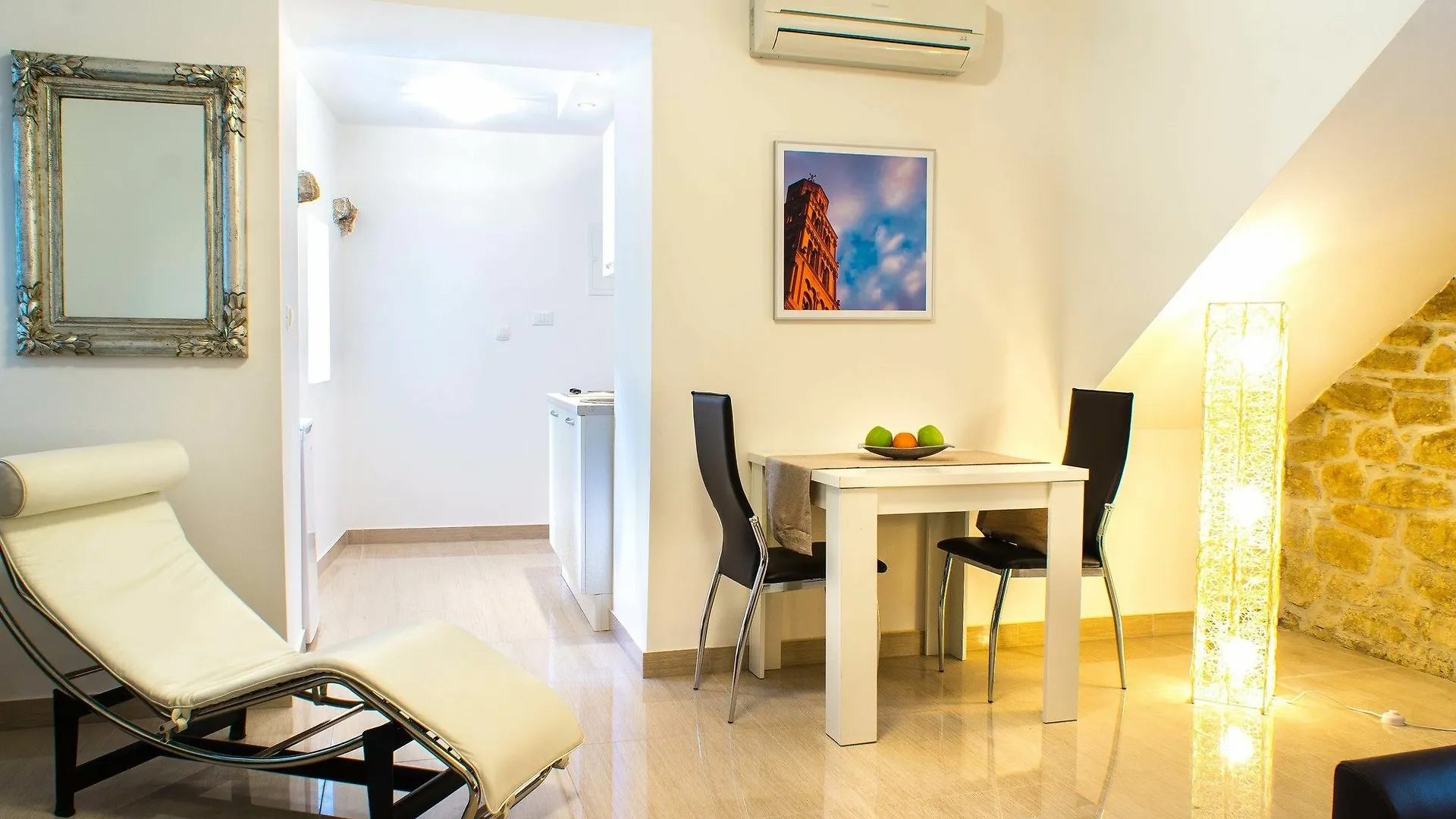 Split Allure Apartments